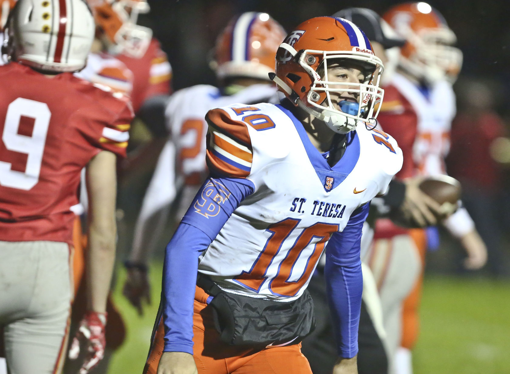 St Teresa over Warrensburg-Latham 9 10.12.18.JPG